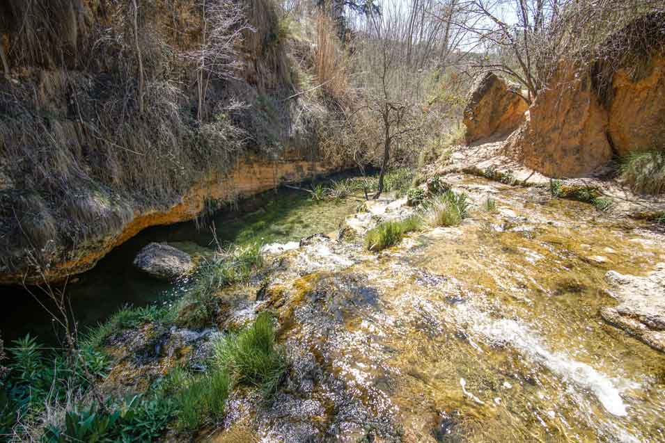 Como llegar al Toll-Blau---poza-con-cataratas---Alicante