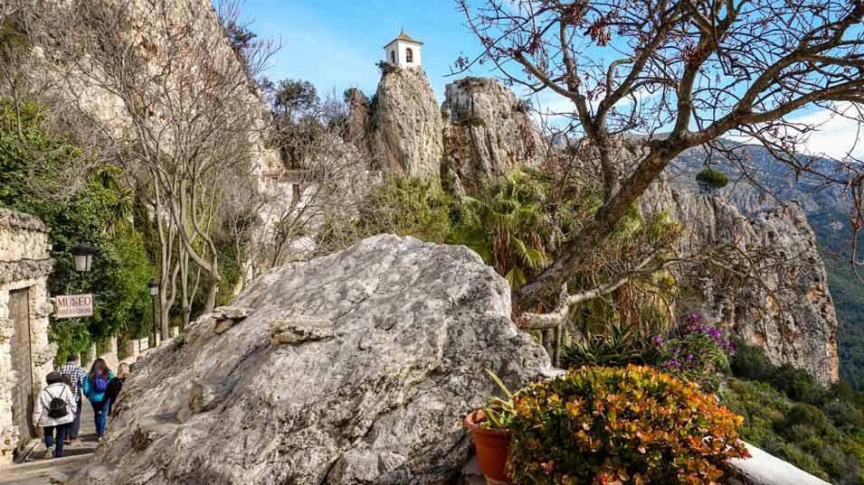 Como llegar a el Embalse-de-Guadalest