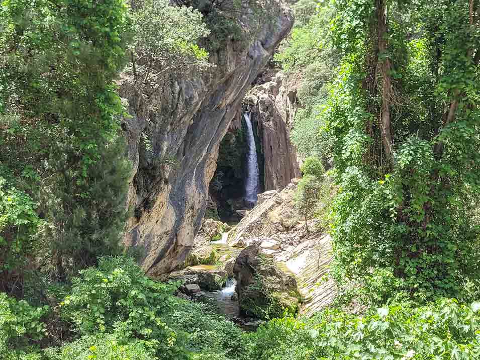 rio borosa cascada