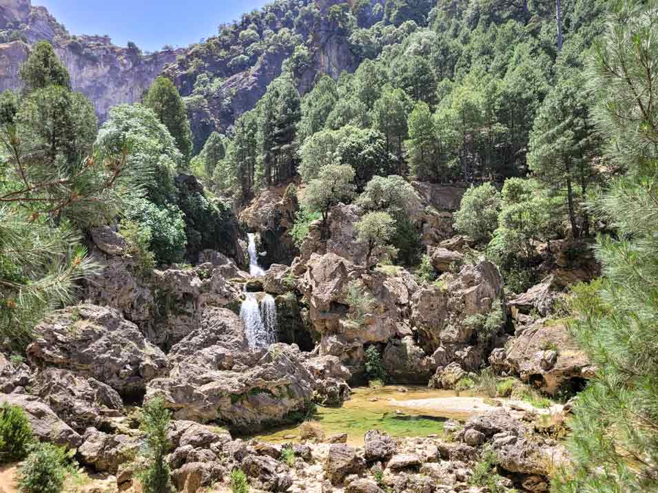 rio borosa cascada