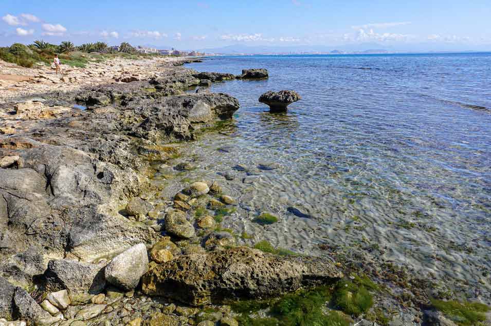 Playa-del-Carabassi---rocky part of southern end of beach