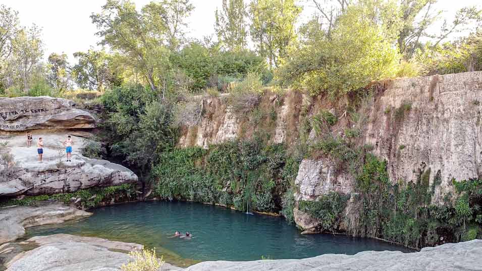 where to swim in huesca