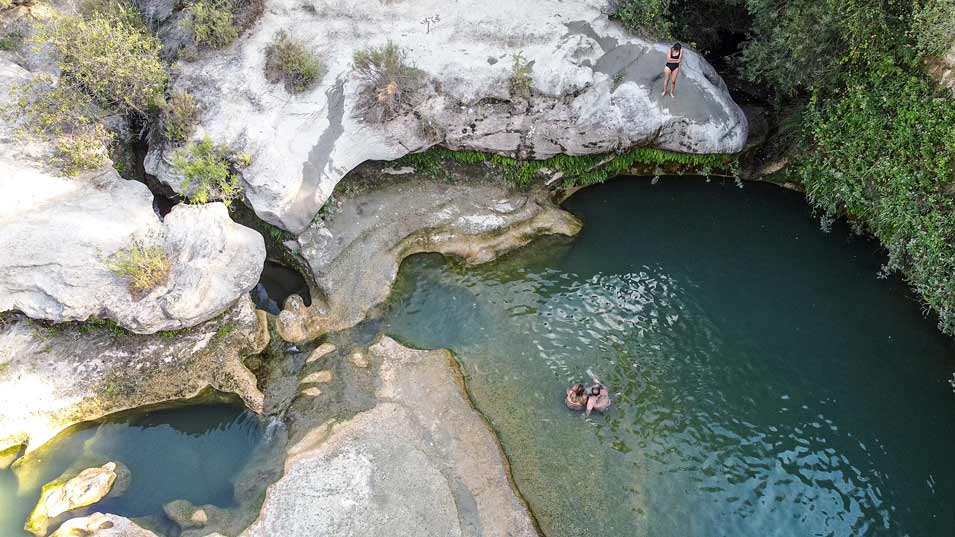 swimming in-Pozán-de-Vero
