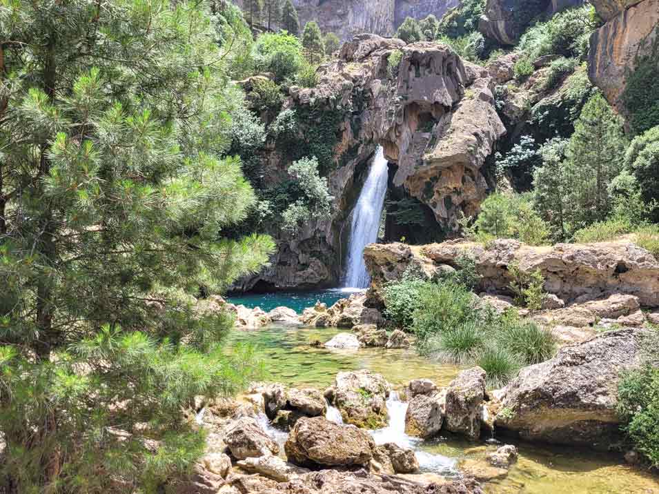 waterfall - Cascada de la Calavera